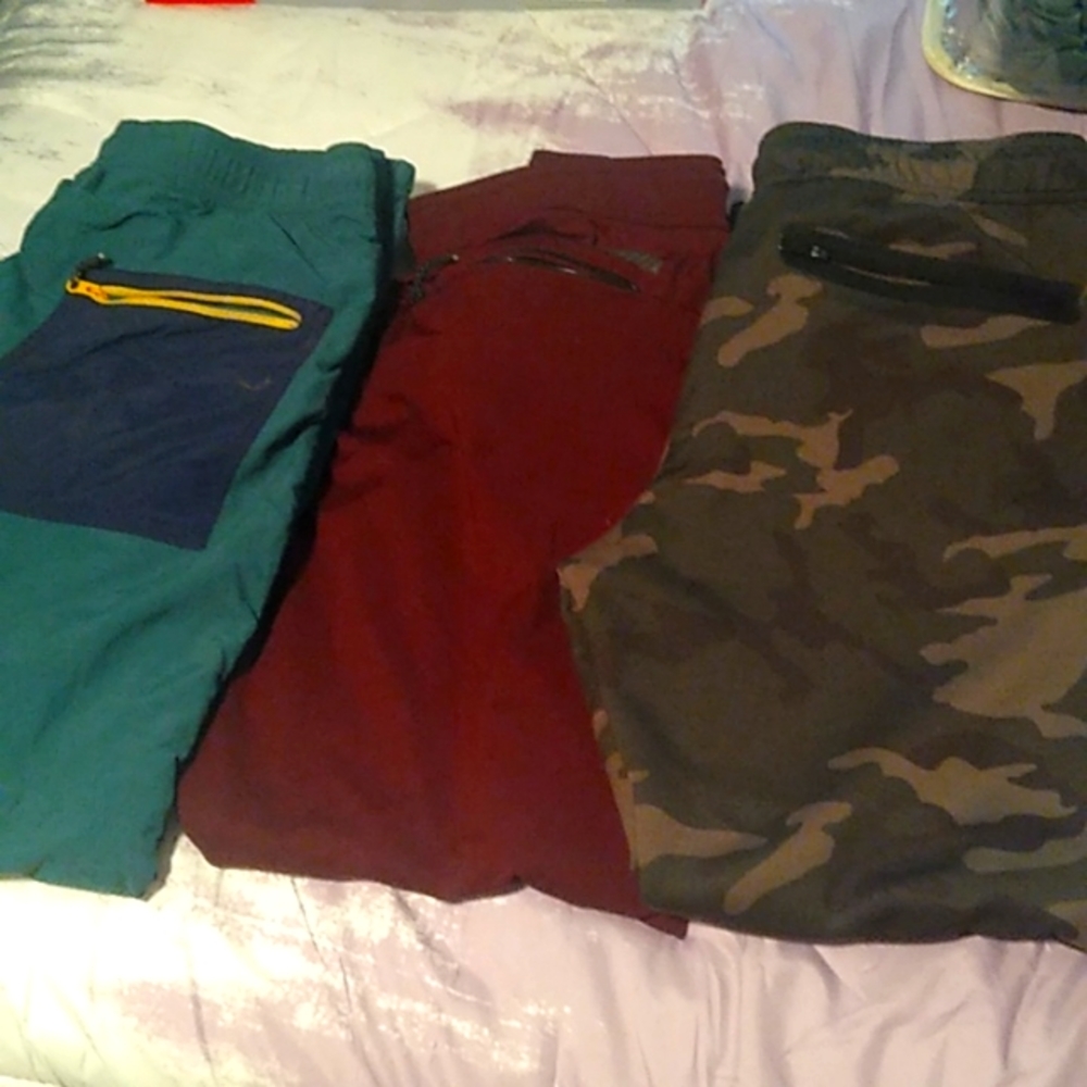 SOLD SOLD SOLD american eagle joggers x3